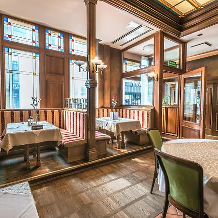 Polonia Centrum Szálloda 3*