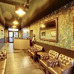 波尼亚中枢酒店 3*