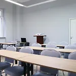 波尼亚中枢酒店