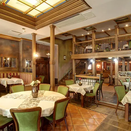 Polonia Centrum Отель 3*