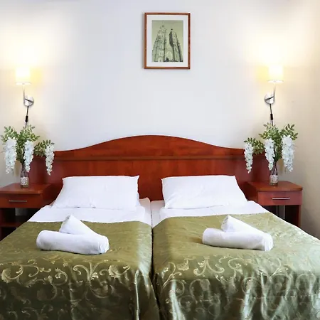 Отель Polonia Centrum 3*