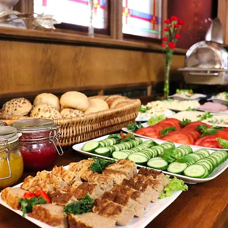 ホテル ポロニア セントラム 3*