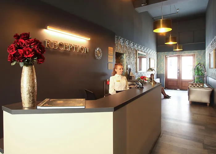 波尼亚中枢酒店