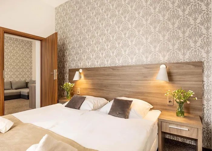 Polonia Centrum Hotell 3*