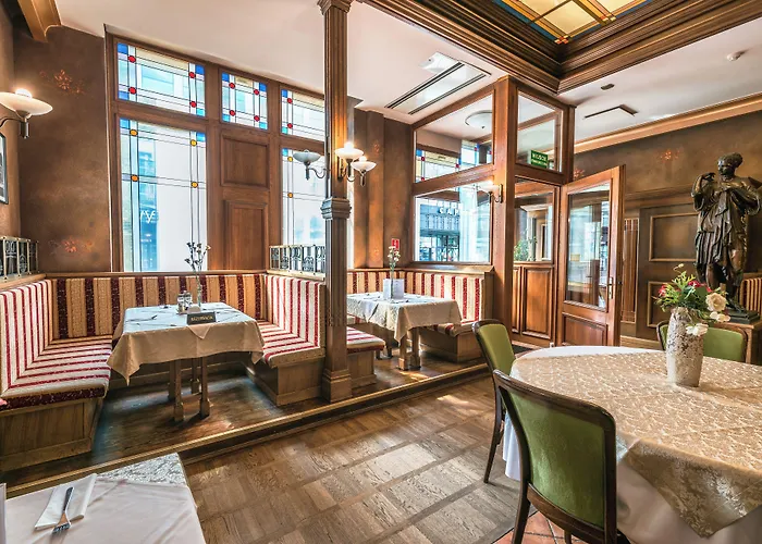 波尼亚中枢酒店 酒店 3*